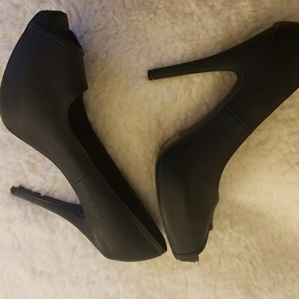 SOLD - Picture 2 of 3